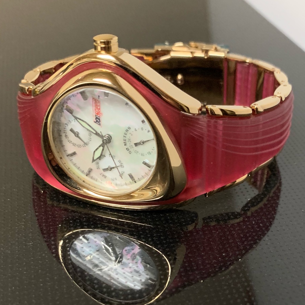 Womens Watch Bonspeed Gold WMother Of Pearl Dial